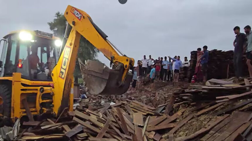 Jodhpur: Factory wall collapses on workers' huts, 3 people dead, many injured