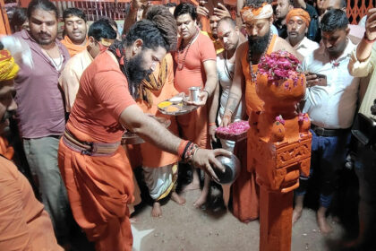 Maa Ganga Bathed The Lete Hanuman Ji Prayagraj