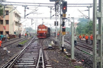 Railway will take action against those who make reels by tampering with railway tracks, if caught they will have to go to jail