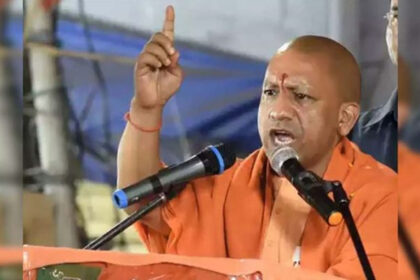 Temples are being demolished, Hindus are being targeted, there is a need to fight unitedly', CM Yogi said on Bangladesh violence