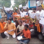 Protest against atrocities on Hindus in Bangladesh: All India Hindu Mahasabha officials in Lucknow said – Hindus should get security