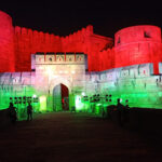 Agra's historic buildings lit up with the light of the tricolor, people were mesmerized seeing the amazing sight