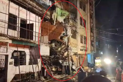 A house built on the metro tunnel in Kanpur caved in in the morning and collapsed by night