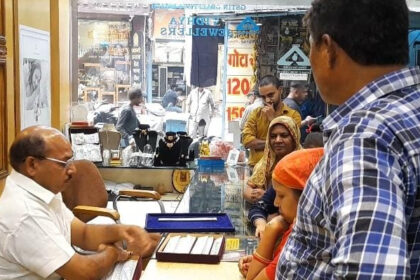 Gold and silver rakhis on Raksha Bandhan in Meerut market