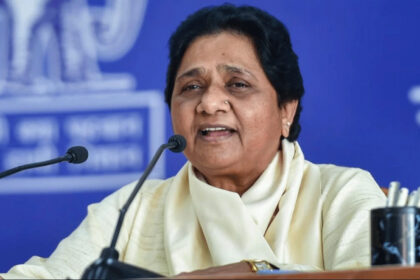 BSP chief attacked the central and state governments on the issue of jobs - BSP