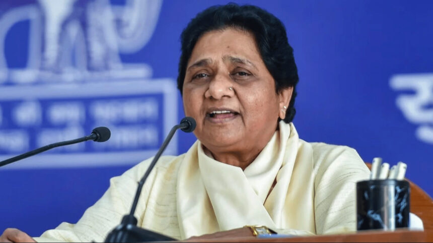 BSP chief attacked the central and state governments on the issue of jobs - BSP