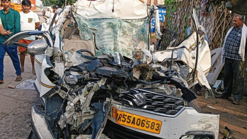 Horrific accident on Etawah-Kanpur National Highway, car rams into truck parked on the roadside; four people die