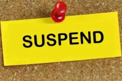 10 lakh rupees found in inspector's house... 5 policemen suspended