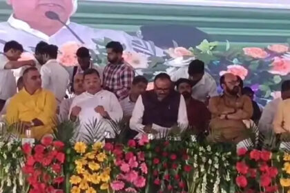 'The scene of Mainpuri has changed': Deputy CM said- On the initiative of PM-CM, companies are giving employment to the youth, distributed laptops to the students