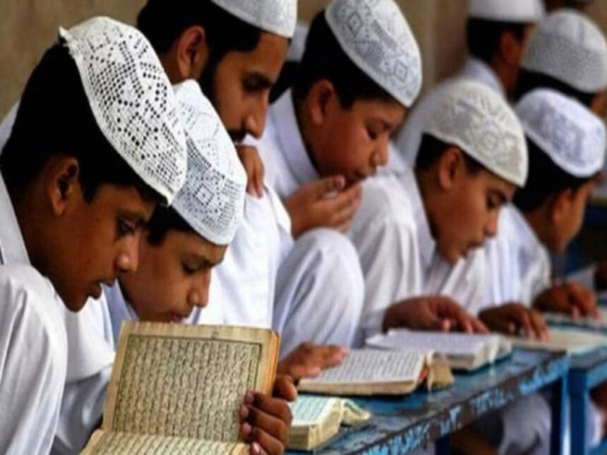 37 madrasas are running without recognition in Maharajganj