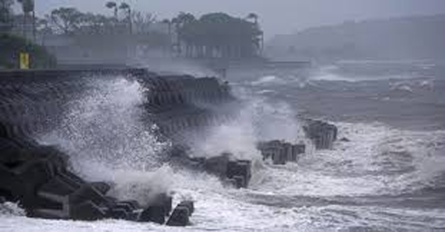 Japan Shanshan: Typhoon 'Shanshan' wreaks havoc in Japan