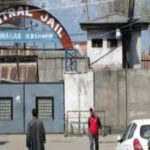 Scuffle breaks out between two groups of prisoners in Srinagar jail