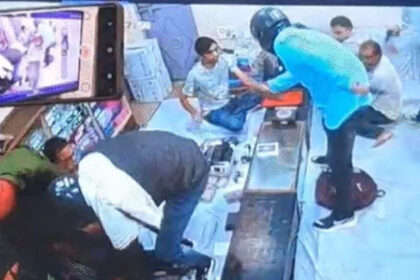 Sultanpur: Encounter of the accused of robbery in a jewellery shop, three miscreants shot