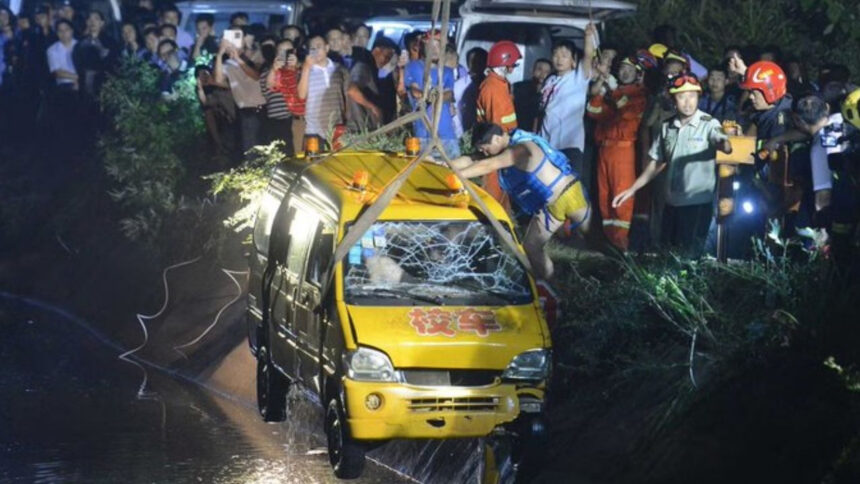 Bus hits students in China, 11 killed, 13 injured